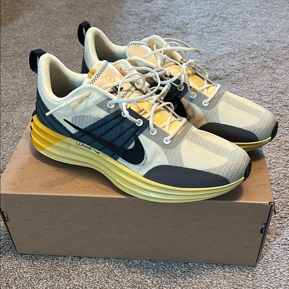 Men’s 11 Nike Lunar Foam